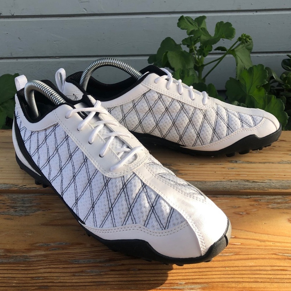 FootJoy SupeLites Womens Spikeless Golf Shoe sz 8.5M 98951 Black White Athletic